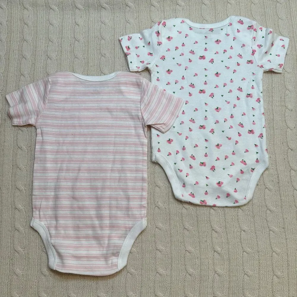 Bundle of Burt's Bees Baby Onesies sz 6-9m Organic Cotton Onesies
